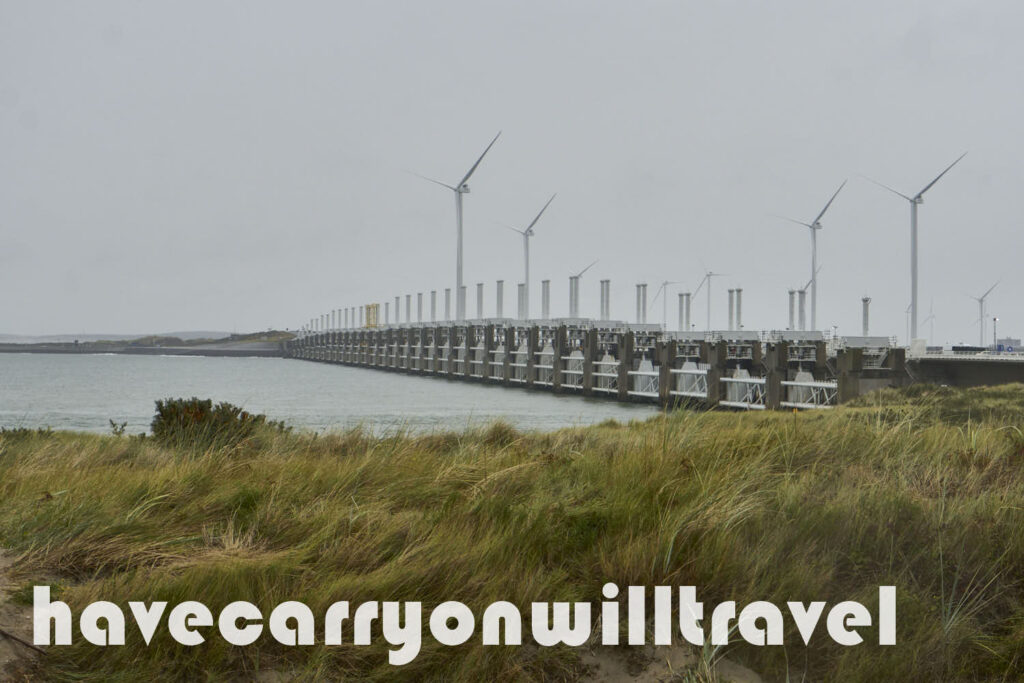 Storm surge barrier and “bridge”