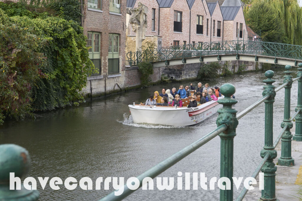 boat tour